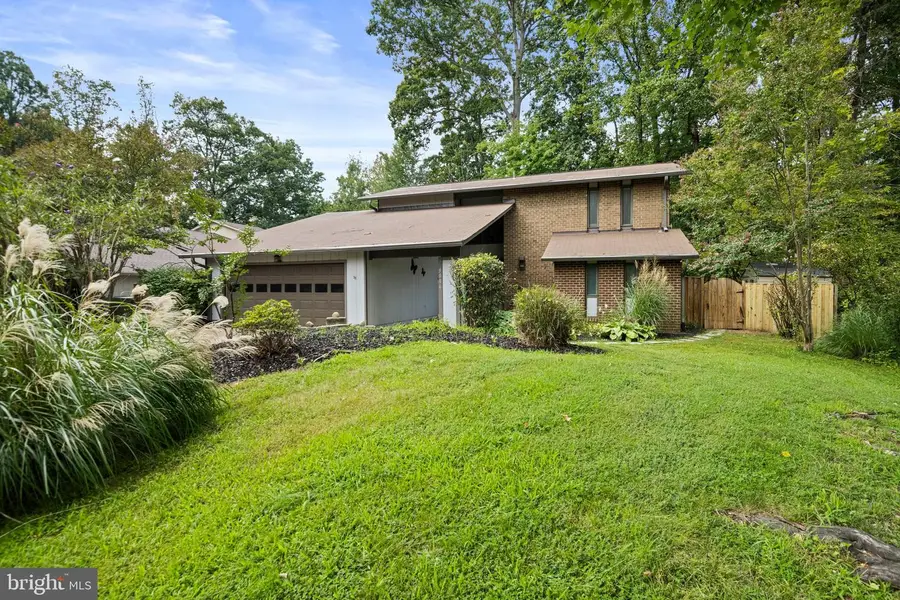 9006 Home Guard Dr, Burke, VA 22015 - #2