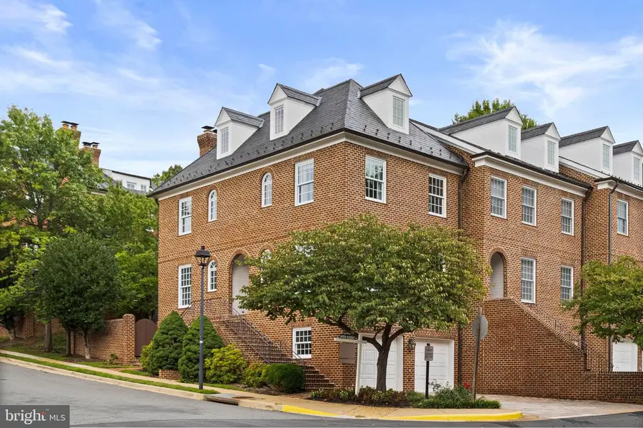 1117 Kensington Rd, McLean, VA 22101 - #2