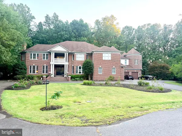 6403 Burke Woods Dr, BURKE, VA 22015