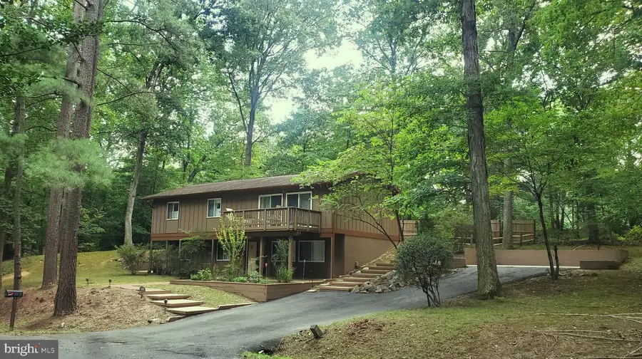2512 Fauquier Ln, Reston, VA 20191 - #2