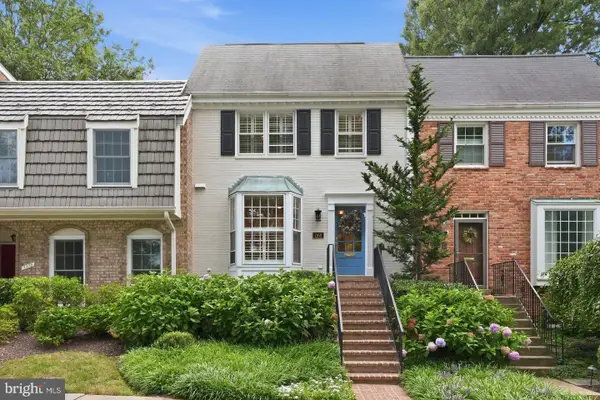 1168 Wimbledon Dr, MCLEAN, VA 22101