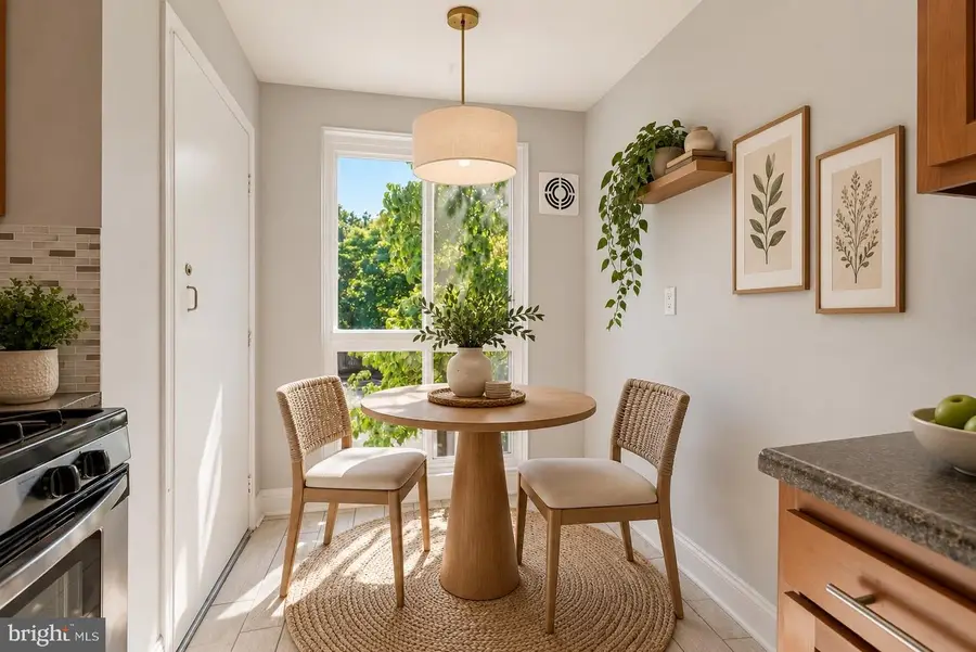 5608 Bloomfield Dr #104, Alexandria, VA 22312 - #3