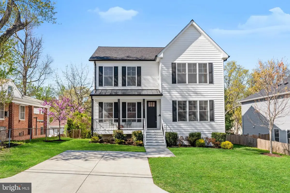 6806 Farragut Ave, Falls Church, VA 22042 - #1