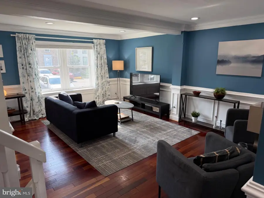 5572 Glasgow Woods Ct, Fairfax, VA 22032 - #2