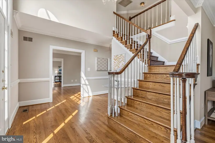 8811 Surrey Ct, Alexandria, VA 22309 - #3