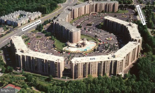 8370 Greensboro Dr #411, MCLEAN, VA 22102