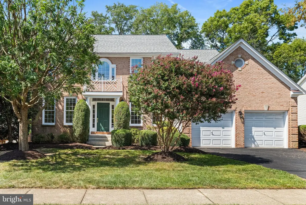 1944 Lord Fairfax Rd, Vienna, VA 22182 - #1
