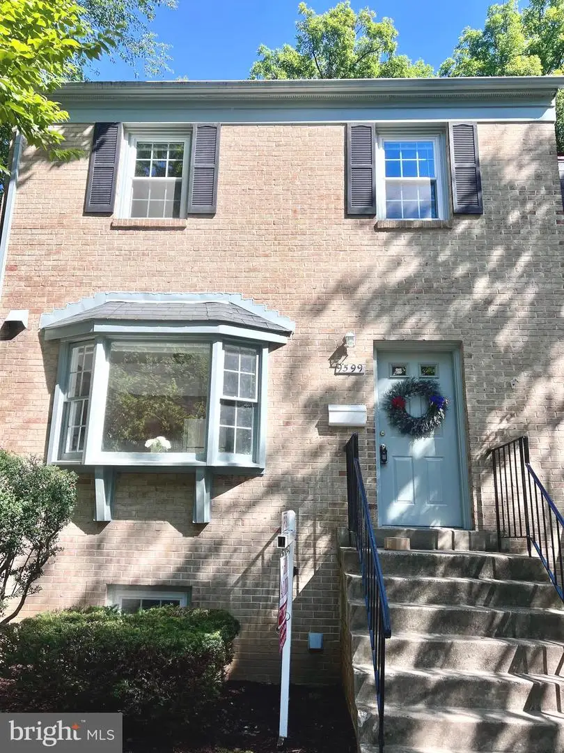 9599 Blake Park Ct, Fairfax, VA 22031 - #1