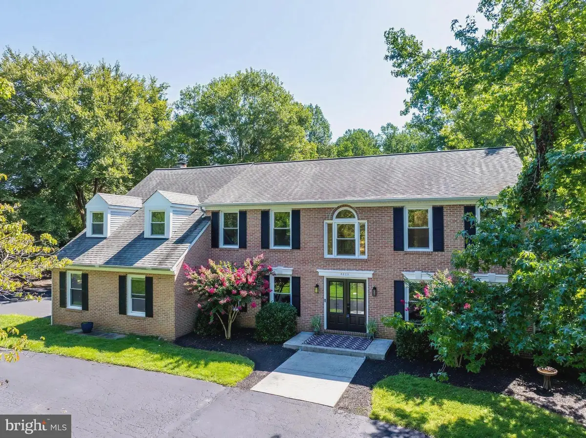 8320 Sylvan Way, Clifton, VA 20124 - #1