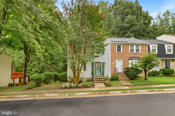 10131 Walnut Wood Ct, BURKE, VA 22015