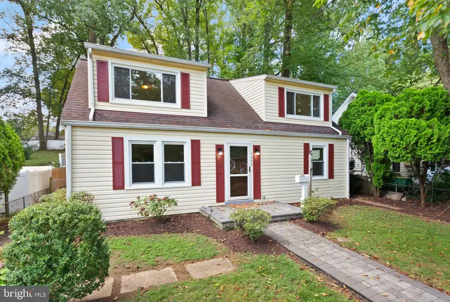 6909 Custis Pkwy, Falls Church, VA 22042 - #2