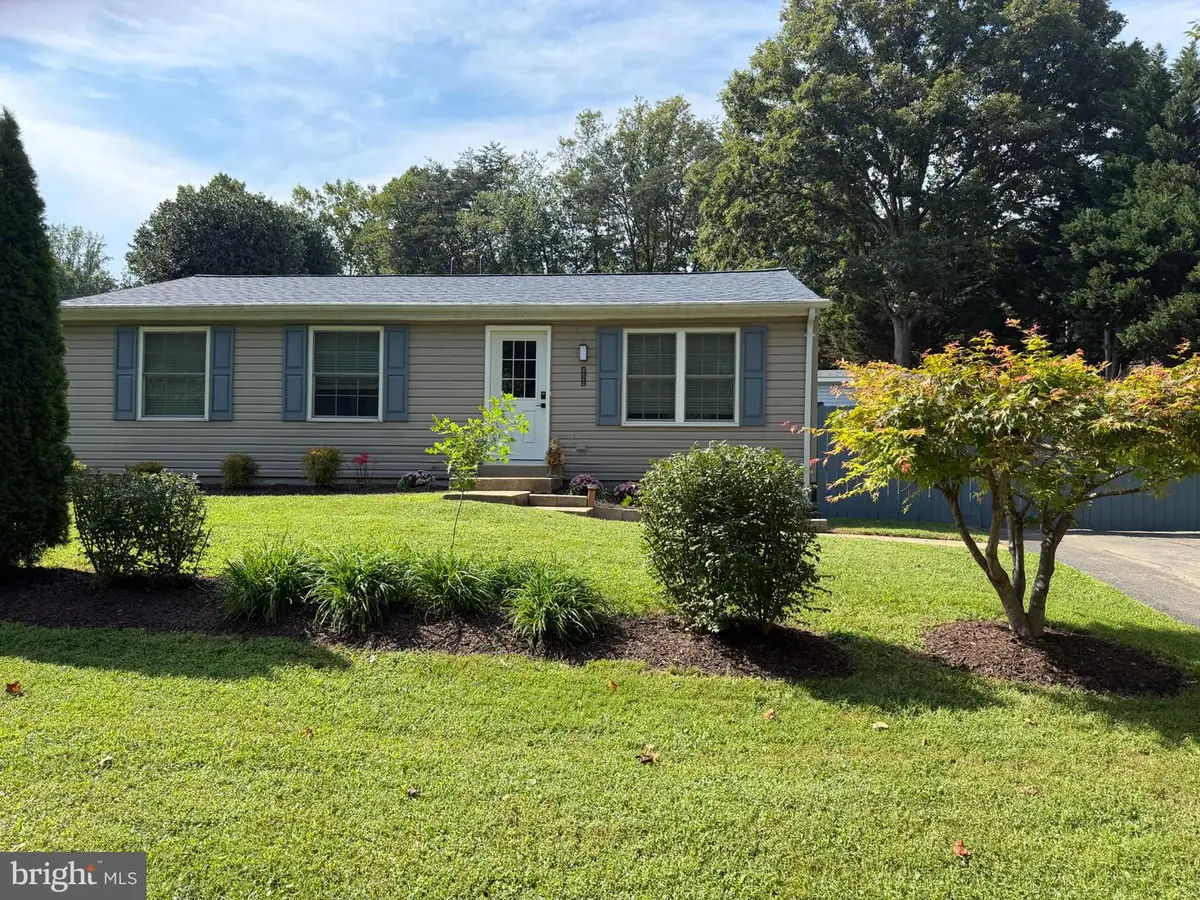 5364 Laura Belle Ln, Fairfax, VA 22032 - #1