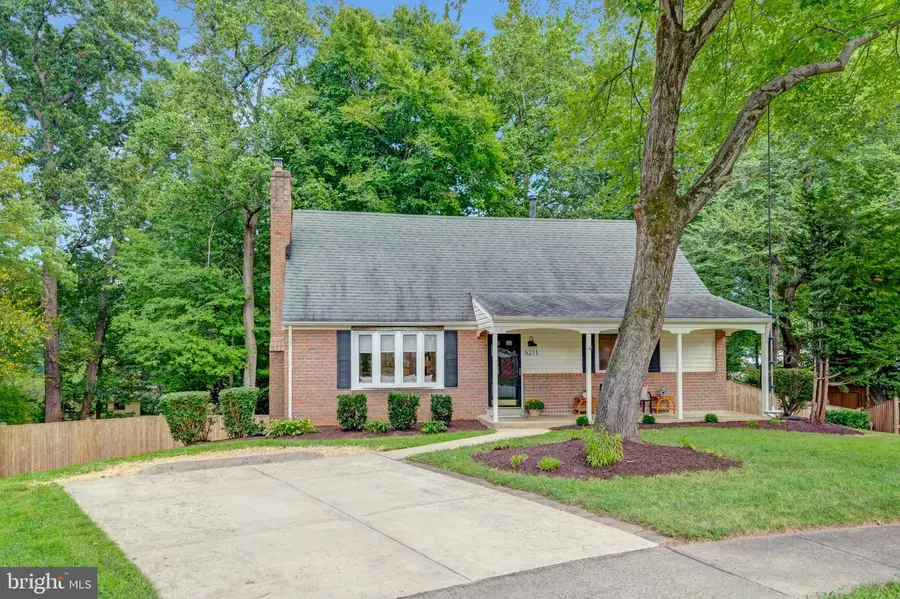 5211 Ellington Ct, Fairfax, VA 22032 - #2