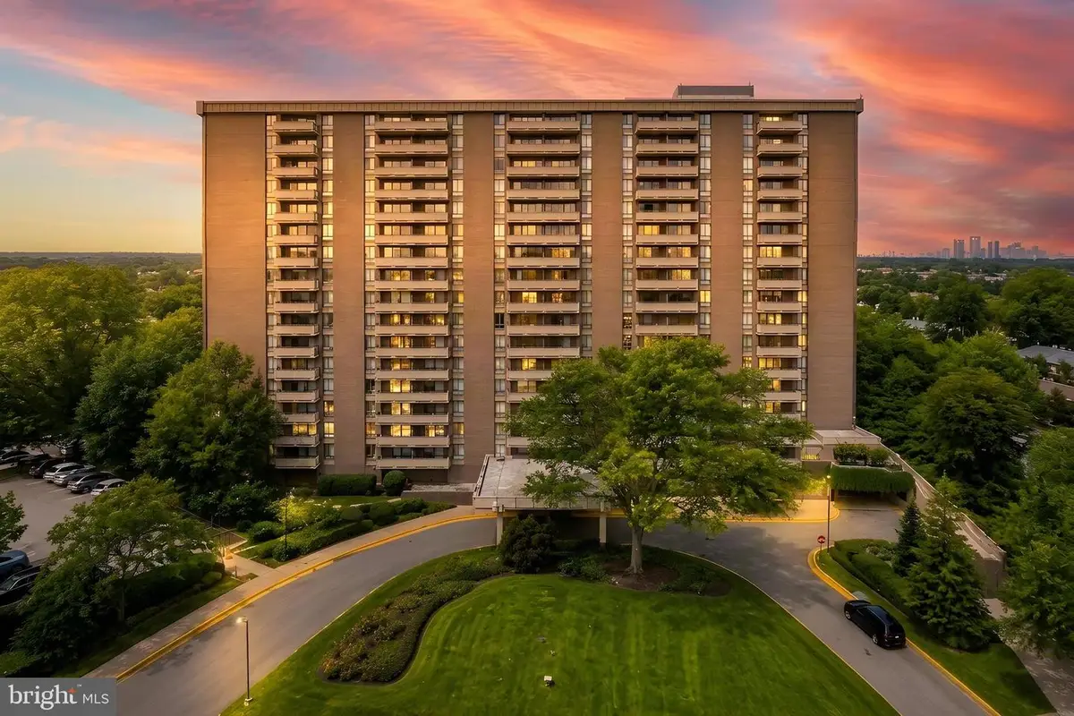 1800 Old Meadow Rd #1204, McLean, VA 22102 - #1