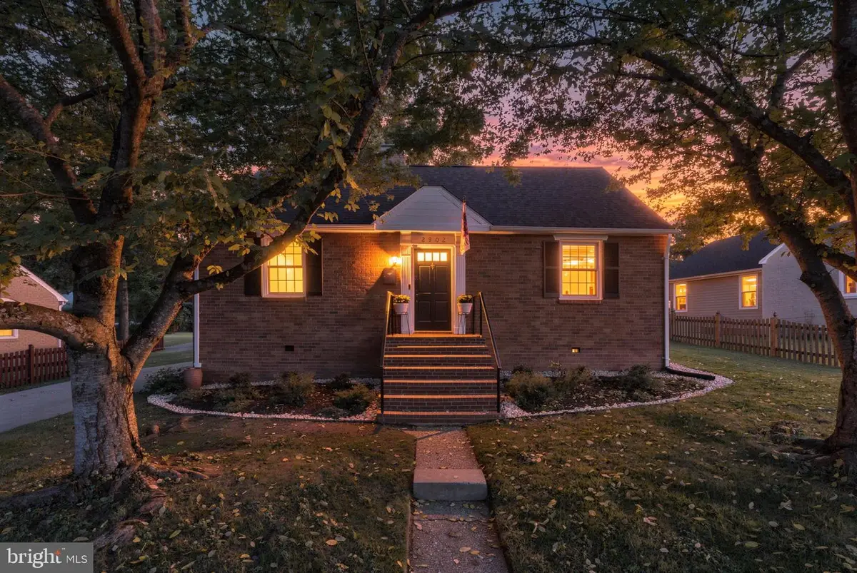 2902 Summerfield Rd, Falls Church, VA 22042 - #1