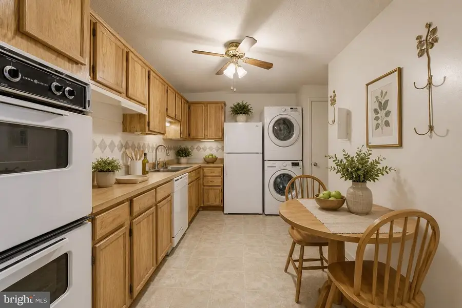 8370 Greensboro Dr #610, McLean, VA 22102 - #3