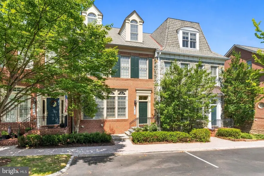 1412 Harvest Crossing Dr, McLean, VA 22101 - #2