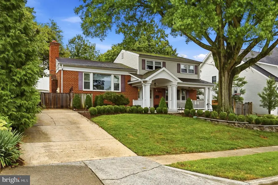 1825 Dalmation Dr, McLean, VA 22101 - #2