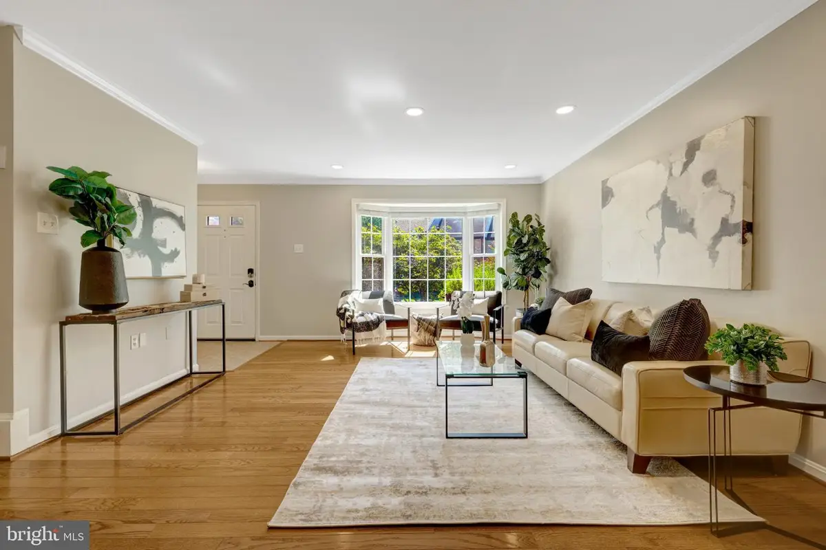 11992 Sentinel Point Ct, Reston, VA 20191 - #1