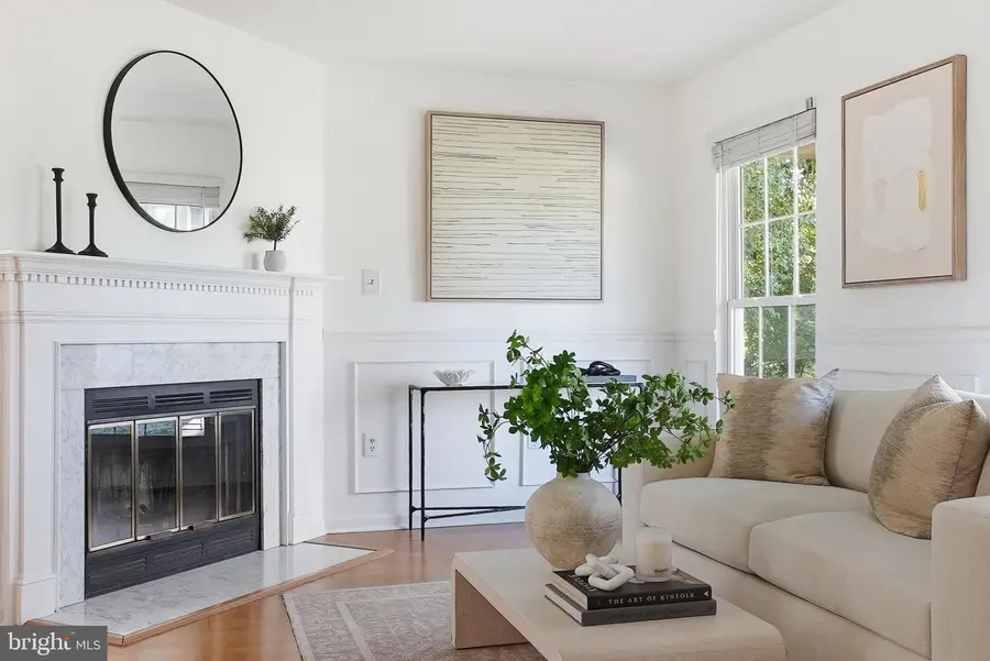 6815 Malton Ct, Centreville, VA 20121 - #2