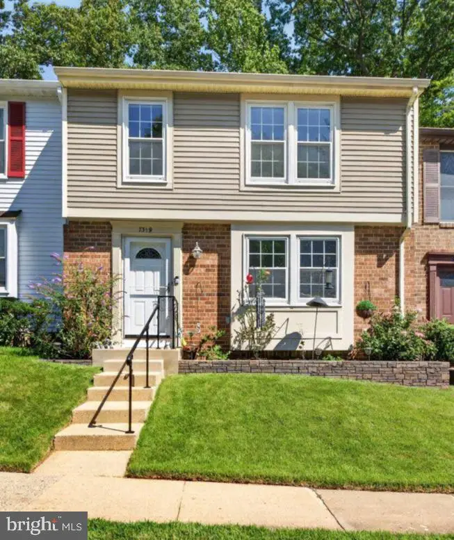 7319 Golden Horseshoe Ct, Springfield, VA 22153 - #1