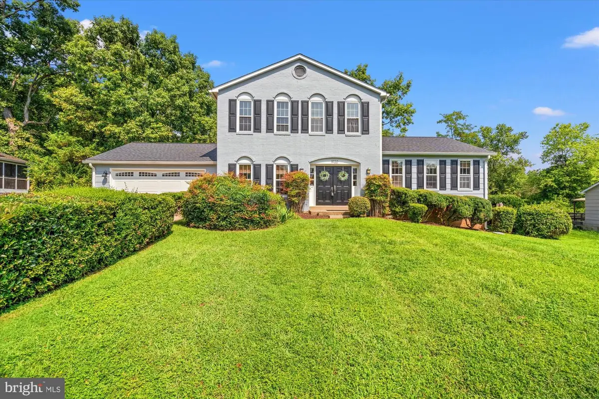 1920 Windmill Ln, Alexandria, VA 22307 - #1