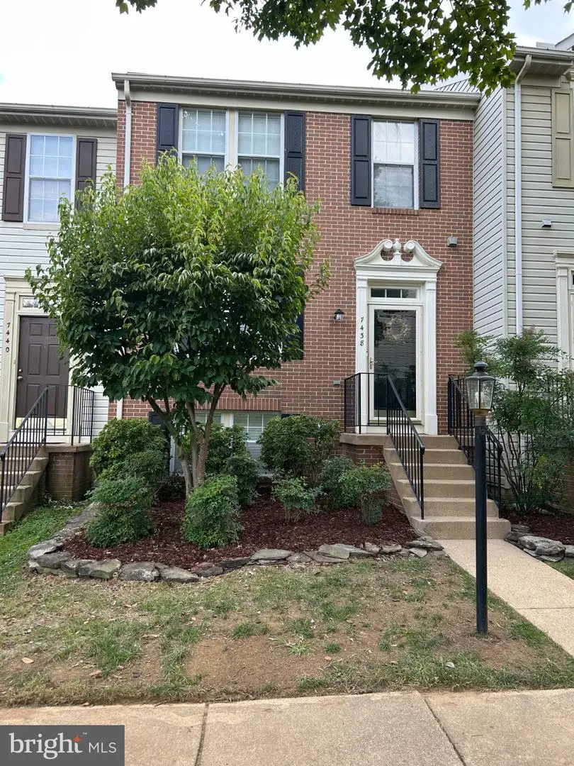 7438 Gadsby Sq, Alexandria, VA 22315 - #2
