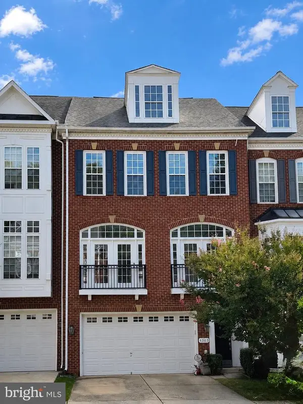4363 Patriot Park Ct, FAIRFAX, VA 22030
