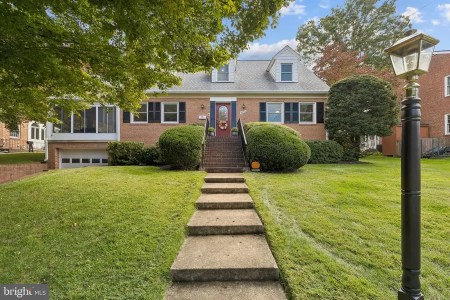 4035 N Stuart St, Arlington, VA 22207 - #2