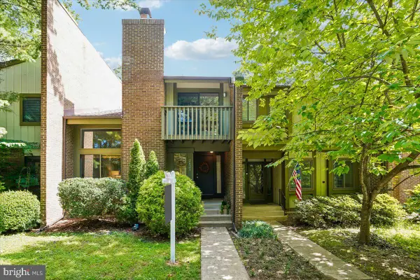 2021 Winged Foot Ct, RESTON, VA 20191