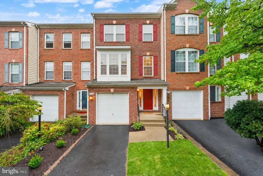 4220 Kerrigan Ln, Fairfax, VA 22030 - #2