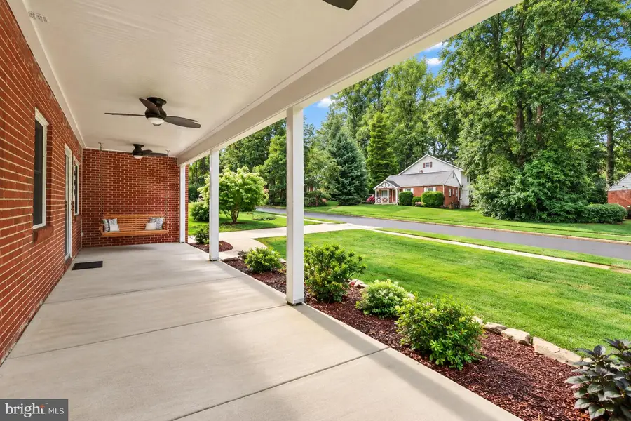 7609 Burnside Ct, Falls Church, VA 22043 - #3