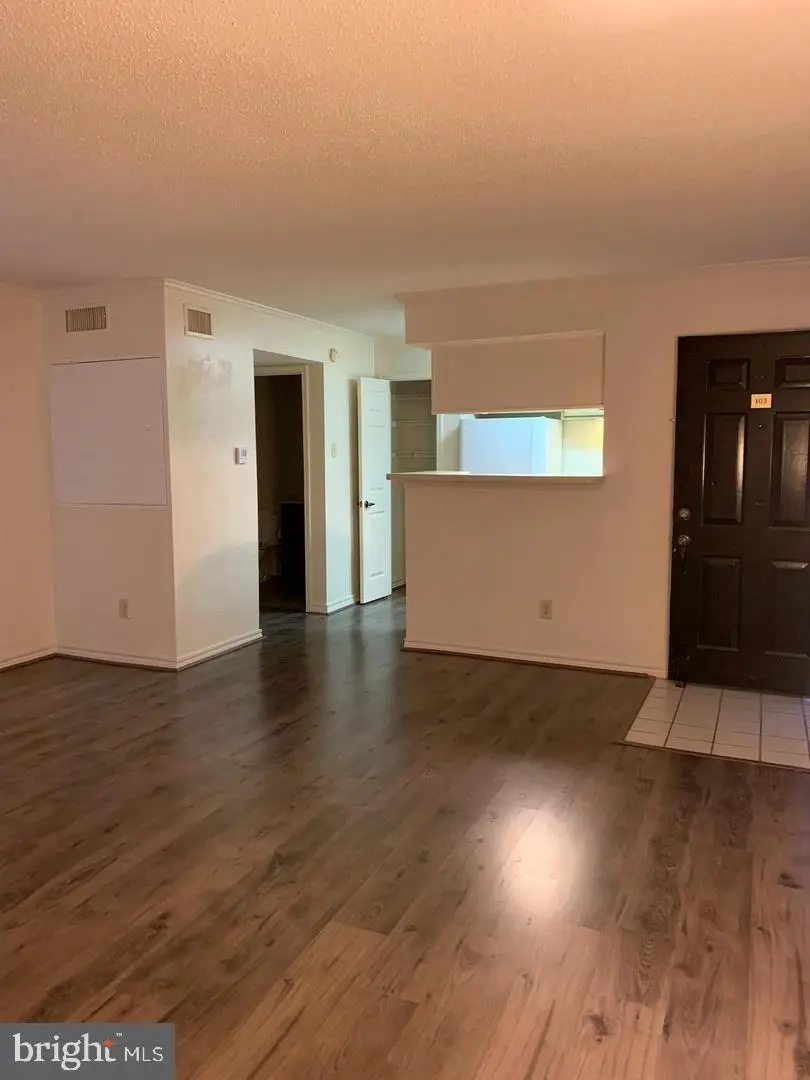 1532 Lincoln Way #103, McLean, VA 22102 - #2