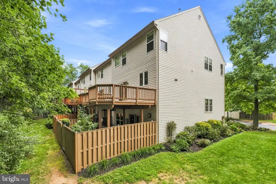 4222 Trumbo Ct, Fairfax, VA 22033 - #2