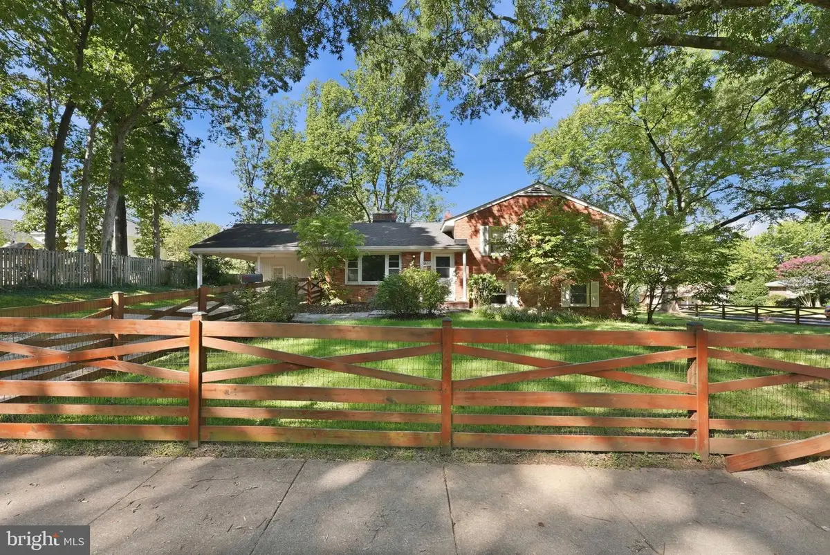 6800 Ava St, Springfield, VA 22152 - #1