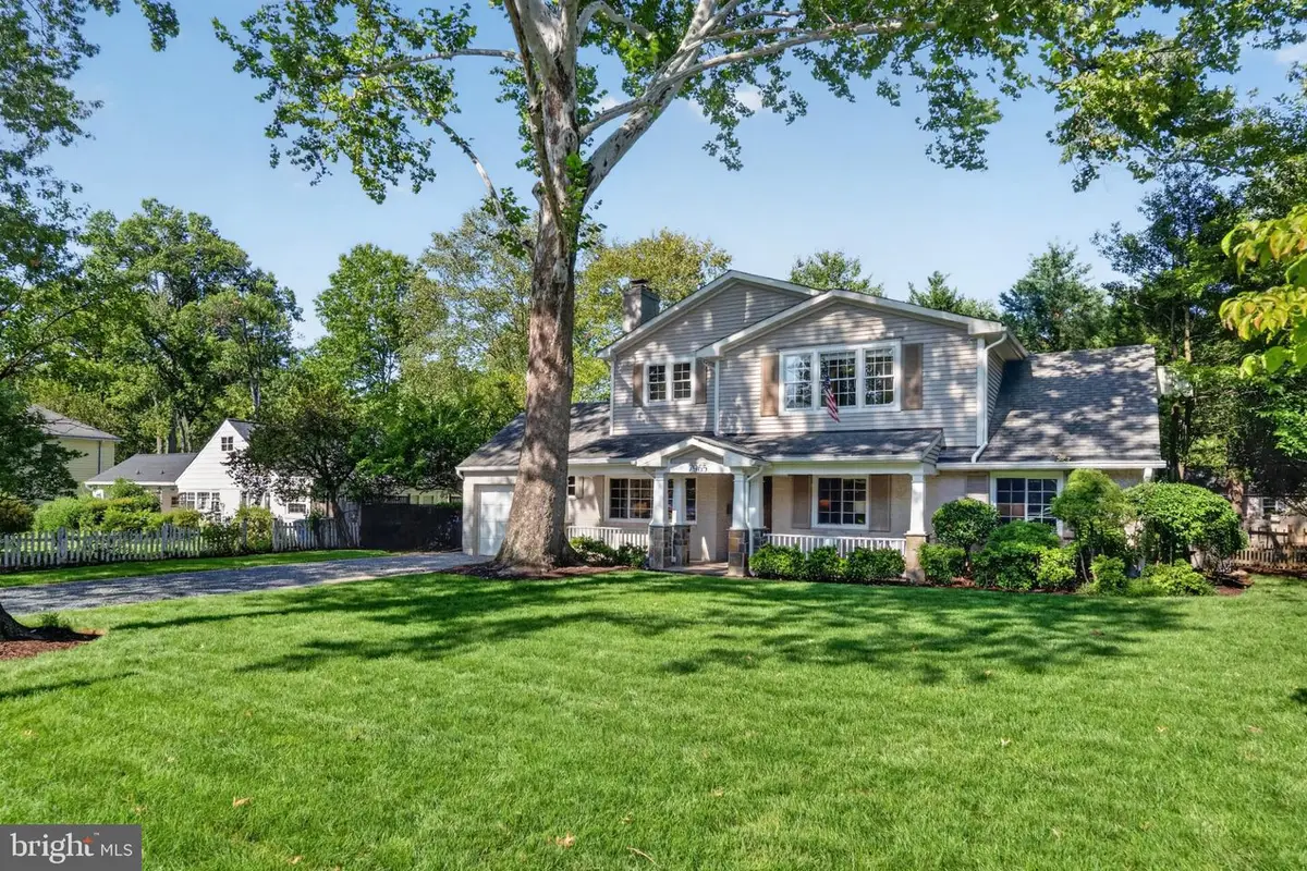 7965 Bolling Dr, Alexandria, VA 22308 - #1