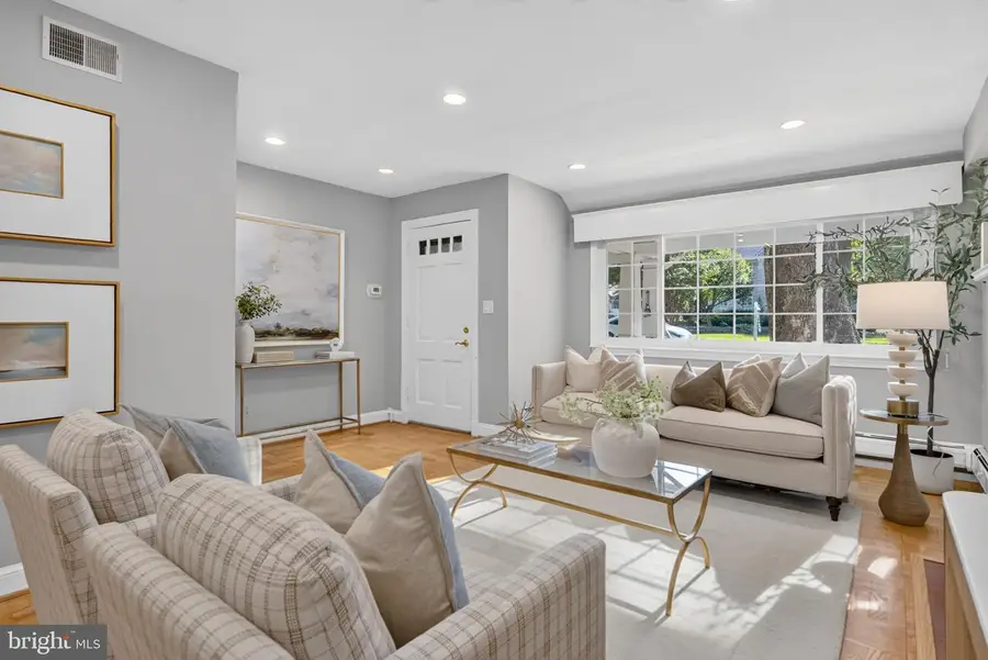 7965 Bolling Dr, Alexandria, VA 22308 - #3