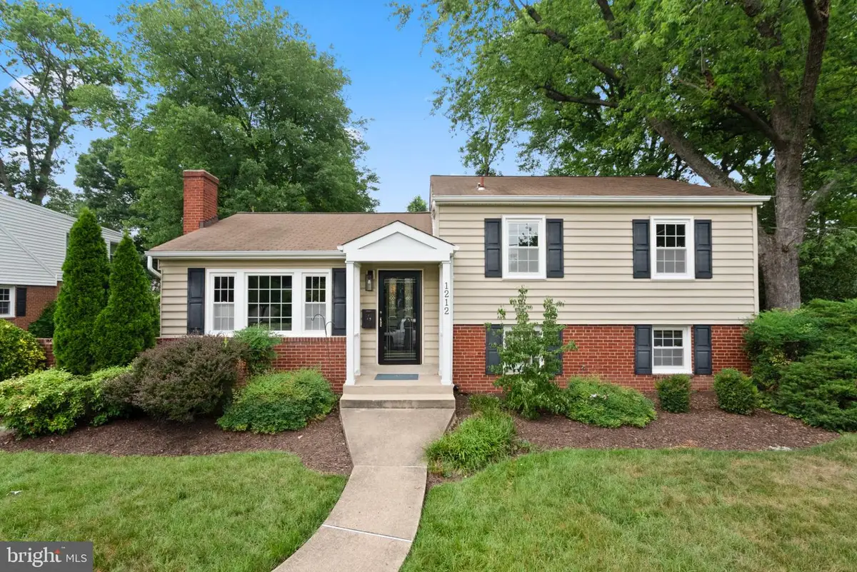 1212 Croton Dr, Alexandria, VA 22308 - #1