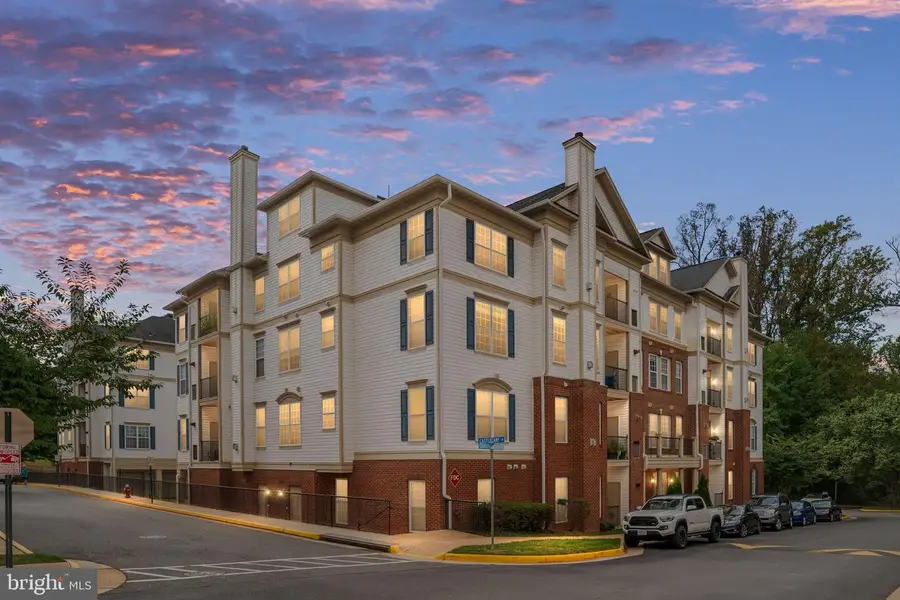 11635 Cavalier Landing Ct #405, Fairfax, VA 22030 - #3