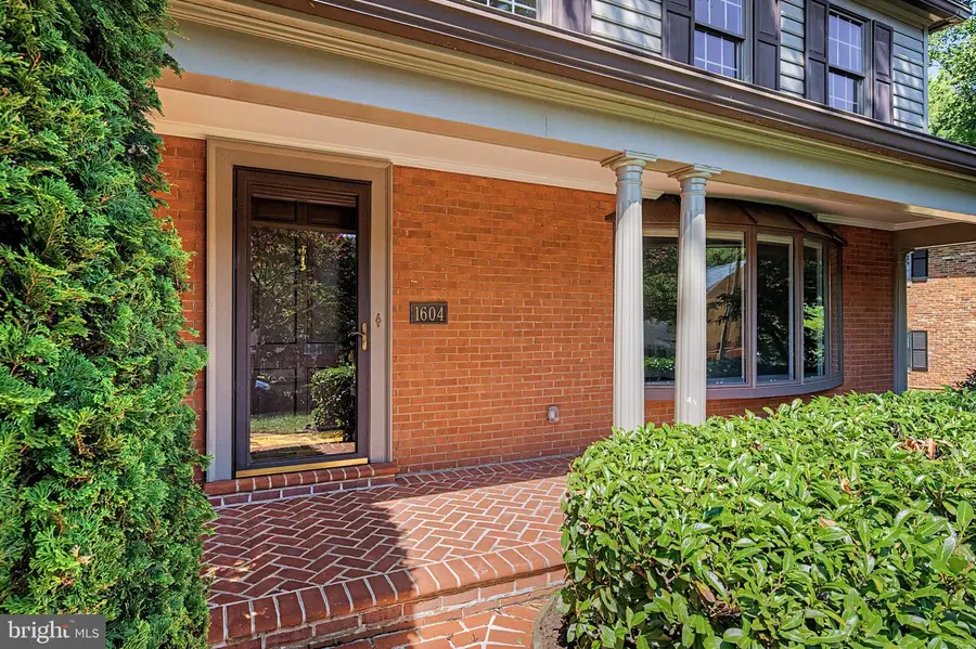 1604 East Ave, McLean, VA 22101 - #2
