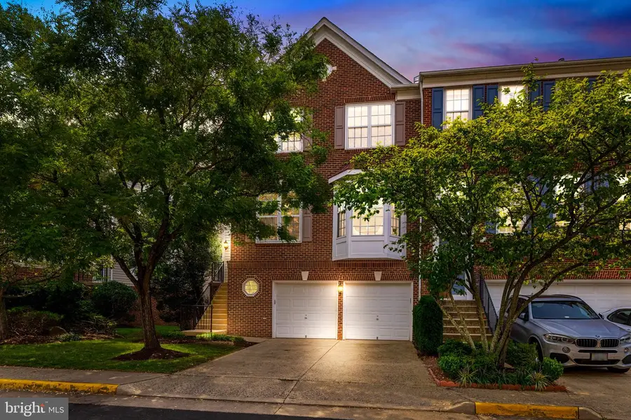 9331 Branch Side Ln, Fairfax, VA 22031 - #2