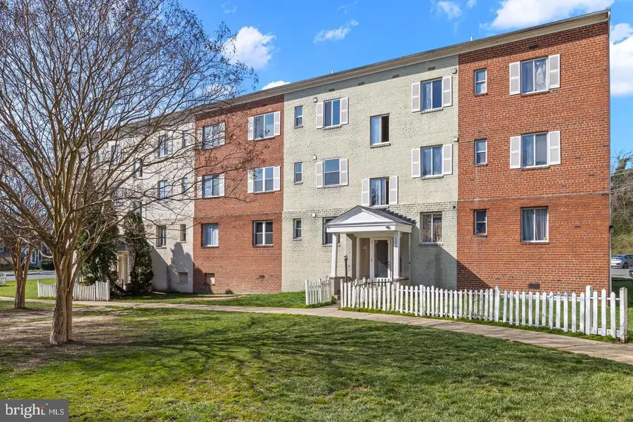 3072 Patrick Henry #202, Falls Church, VA 22044 - #2