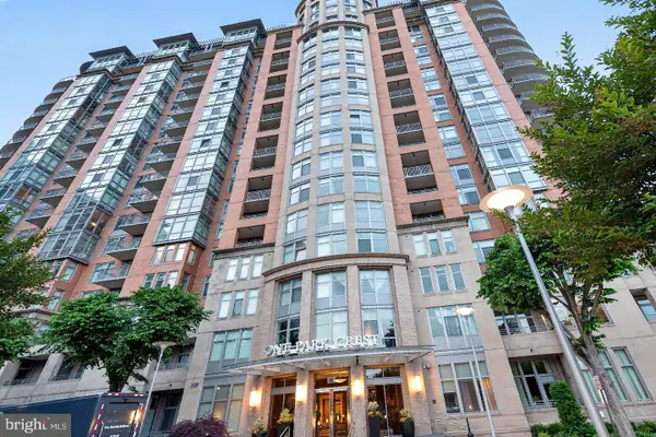 8220 Crestwood Heights Dr #1410, MCLEAN, VA 22102