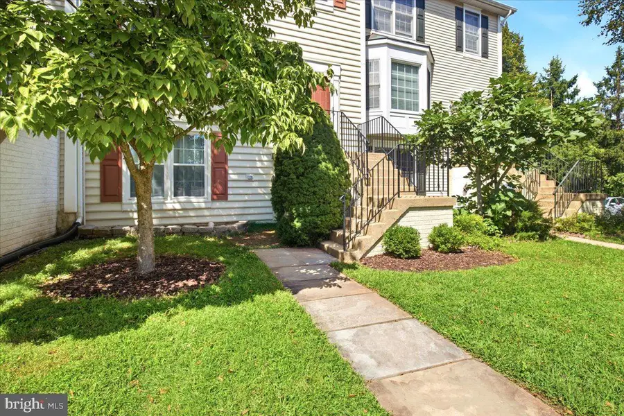 14523 Sully Lake Ct, Centreville, VA 20120 - #3