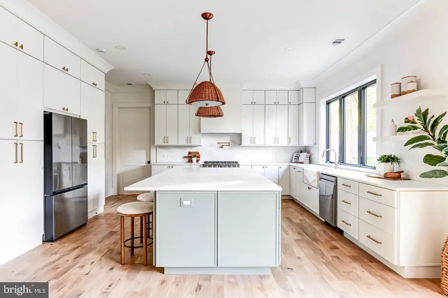 7102 Alger Rd, Falls Church, VA 22042 - #2