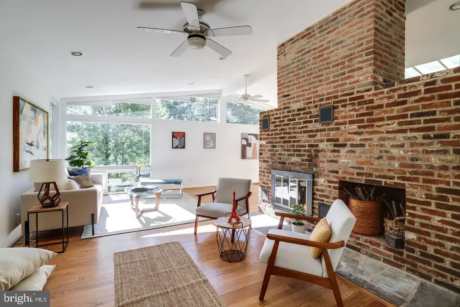 7413 Rebecca Dr, Alexandria, VA 22307 - #2