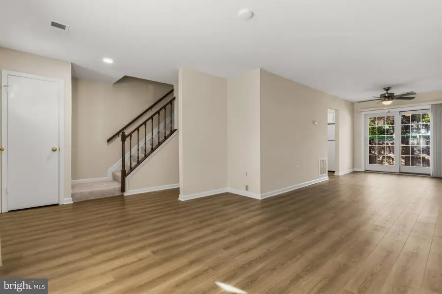 2836 Lester Lee Ct, Falls Church, VA 22042 - #3