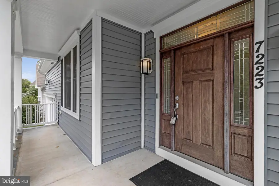 7223 Pine Dr, Annandale, VA 22003 - #2