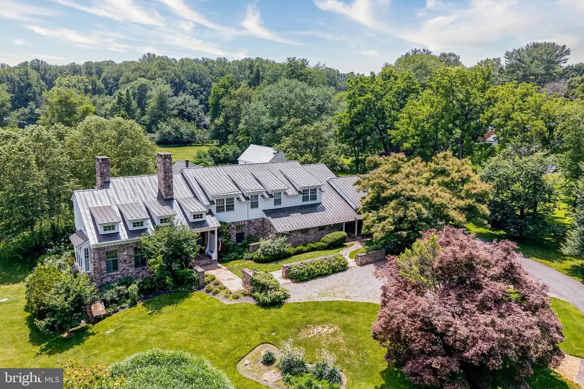 8133 Georgetown Pike, McLean, VA 22102 - #1