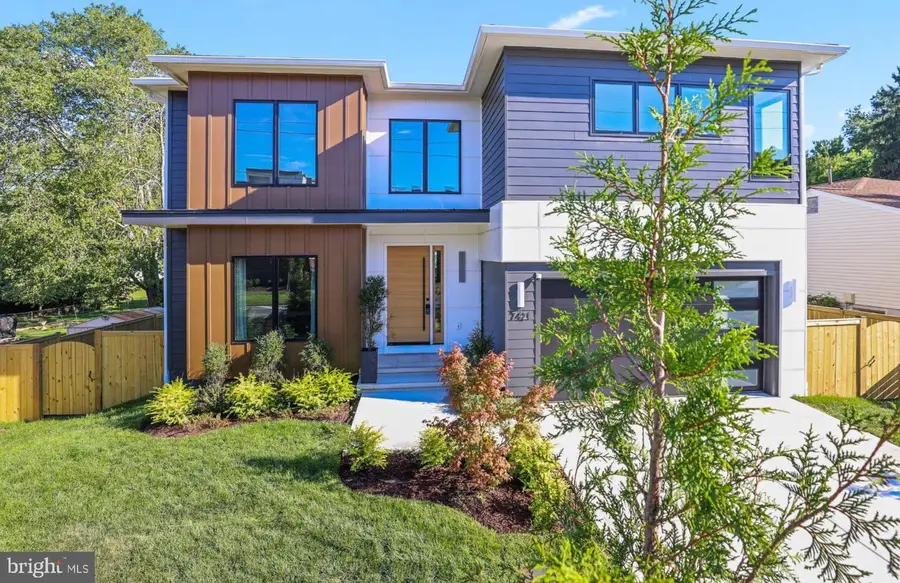 7421 Magarity Rd, Falls Church, VA 22043 - #3